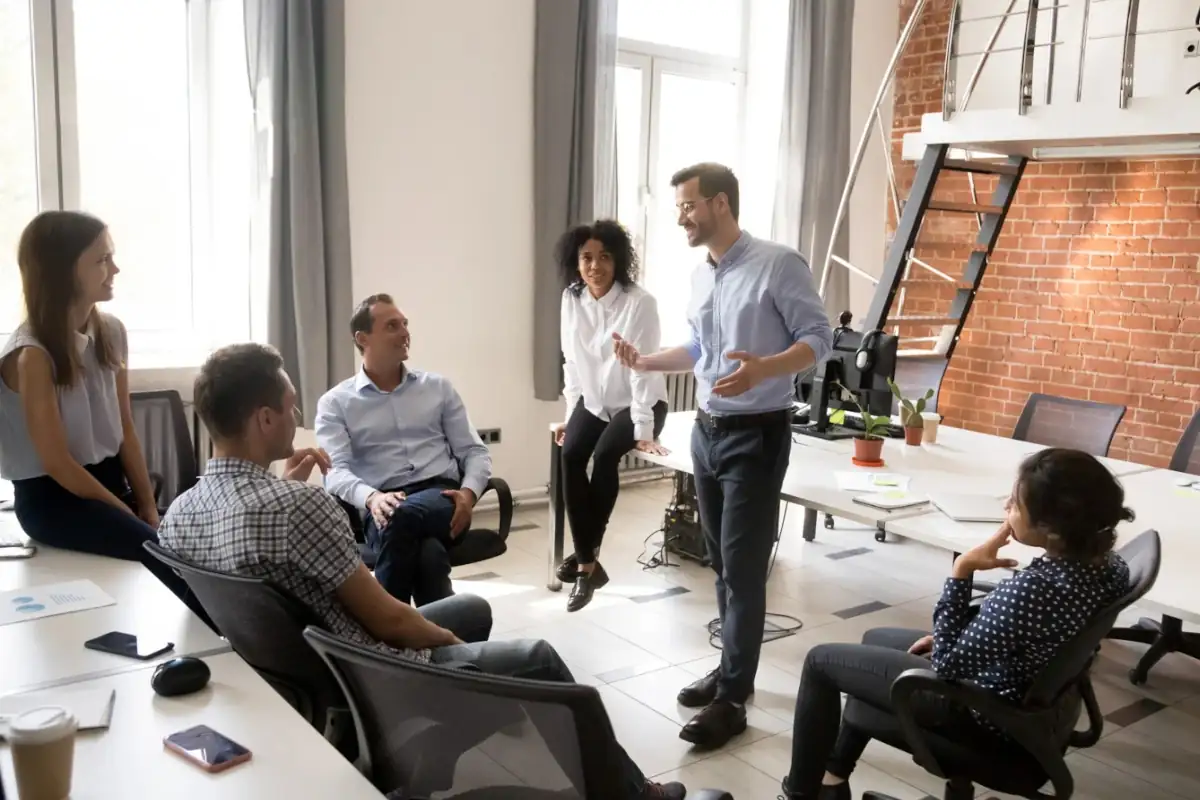 Praxisbeispiele aus der Industrie: Erfolgsgeschichten realer Trainingskonzepte